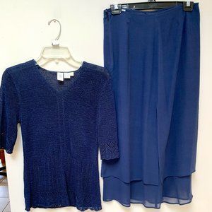 2 Piece C & W 100% Silk Skirt & Sweater Navy Blue Size 6P